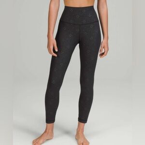 Align High-Rise Tight 25” Yogo Emboss Black/Black. New With Tags. Size 6   B-6